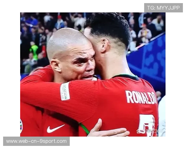 “法国足球争霸战：豪门争锋，悬念不断”，搜索法国足球