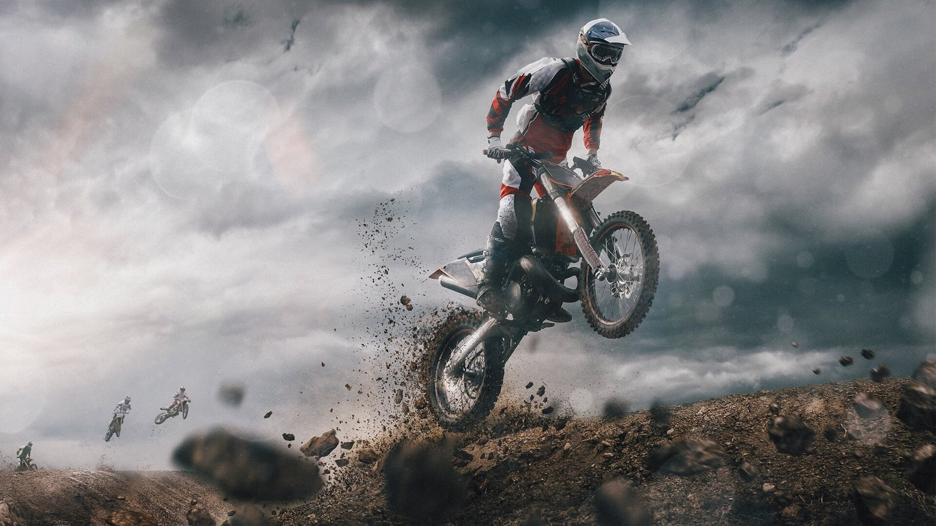 埃弗顿边中结合创造破门良机