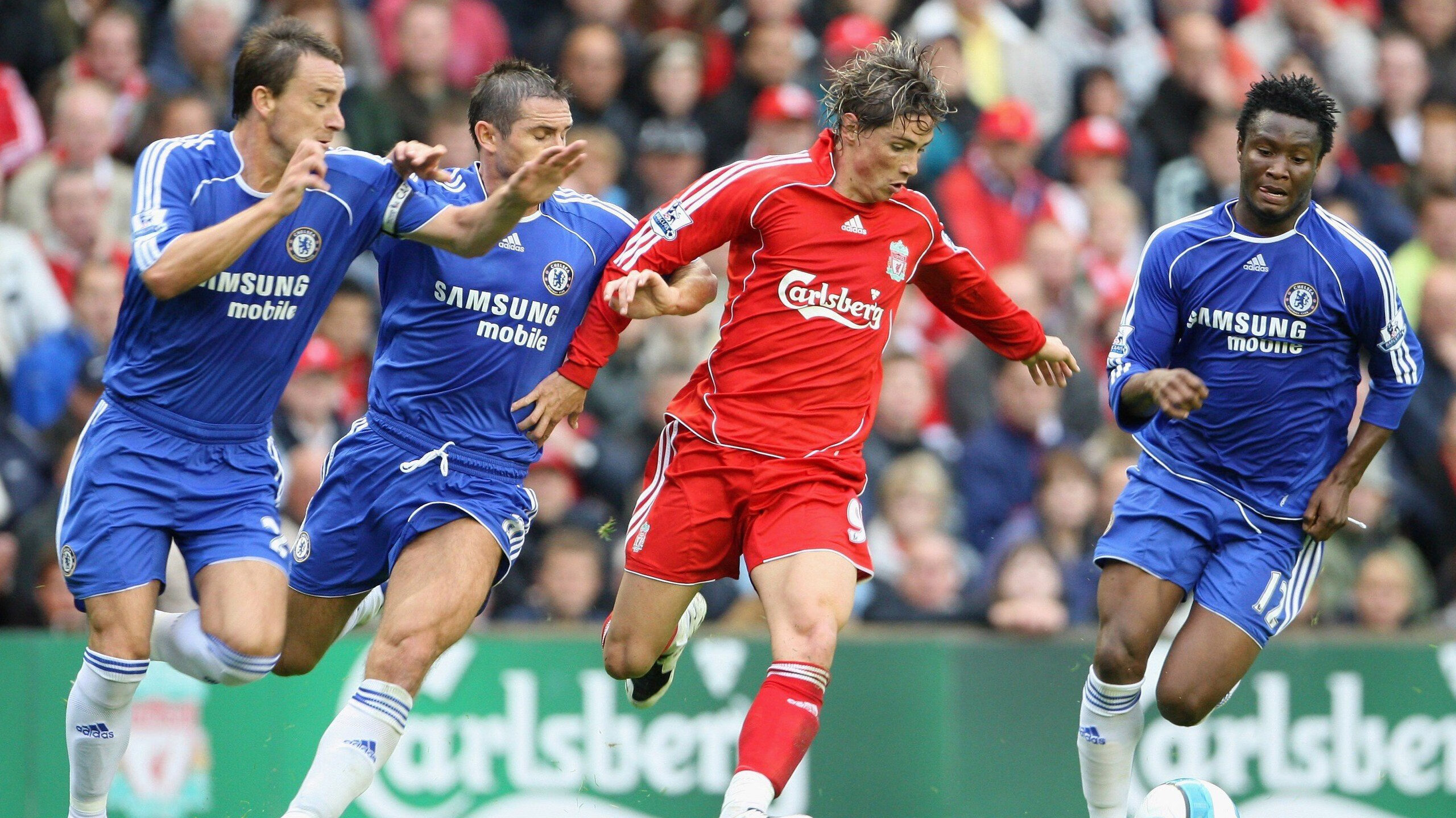 搏击台上竞技精神引发热议,搏击现场