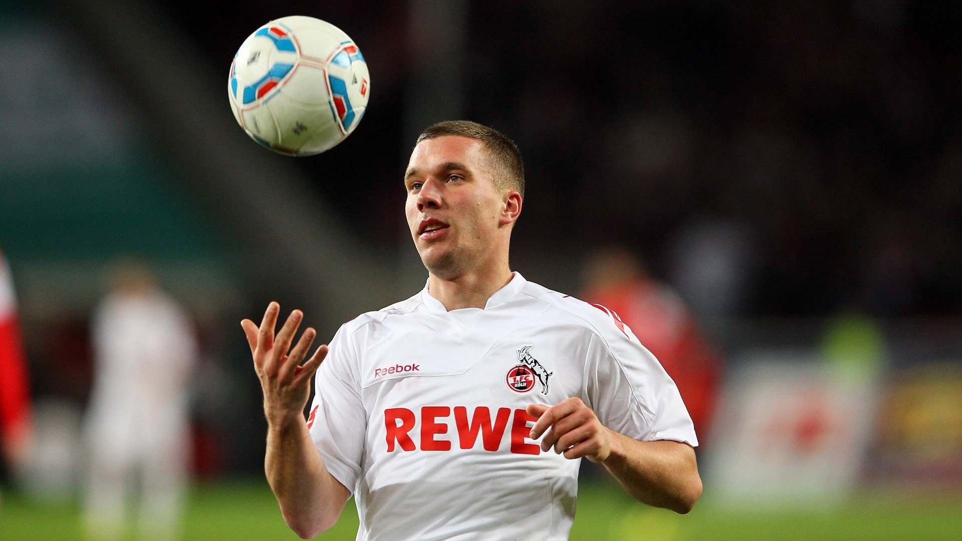 “胡利安·门德斯:阿根廷美洲狮队的脚法大师,未来无可限量”