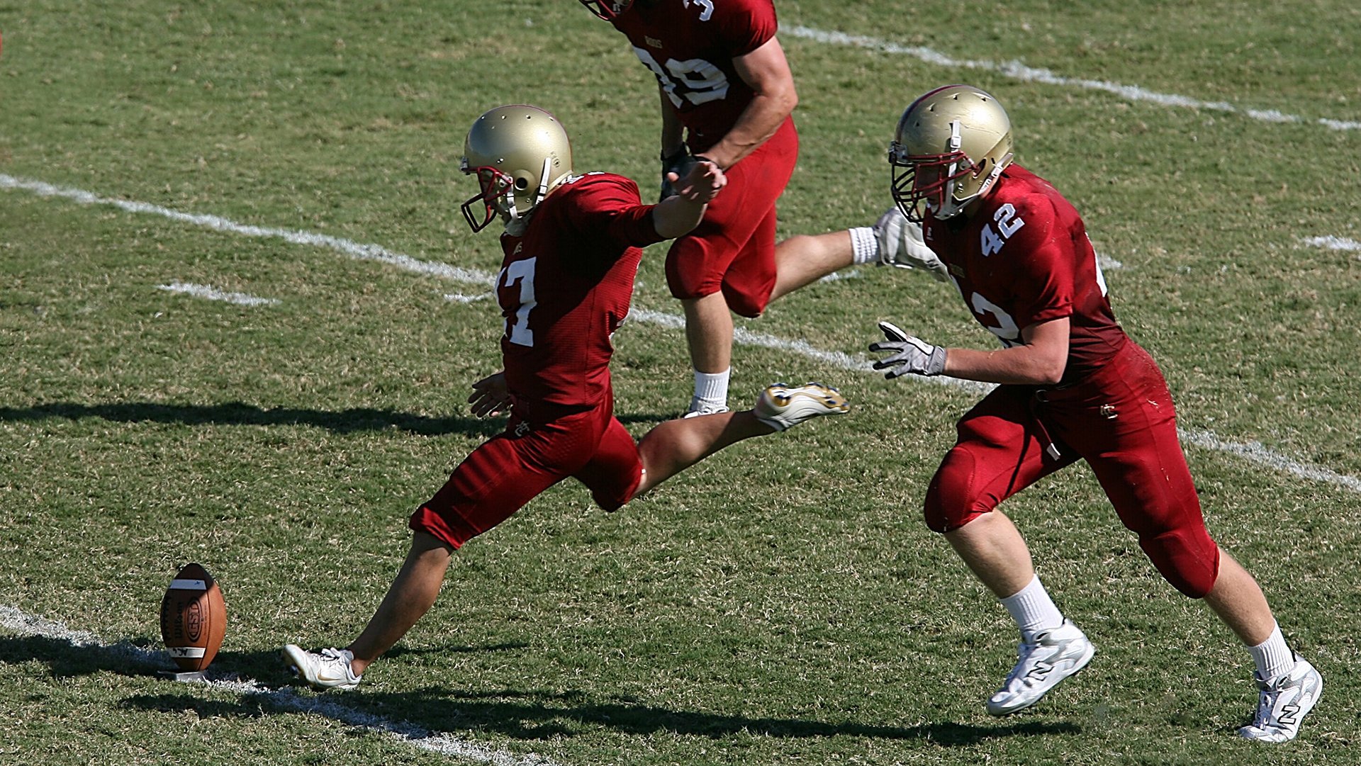 九游电脑版-中国足球国家队球员体能恢复中心启用，国足 体能