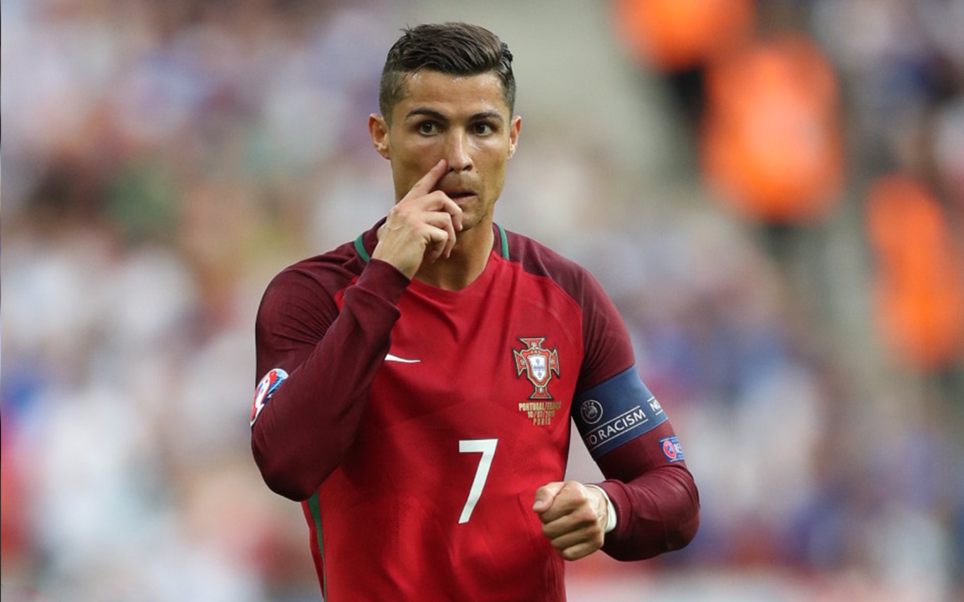 简:全黑队边锋位置的核心人物,突破能力无可匹敌